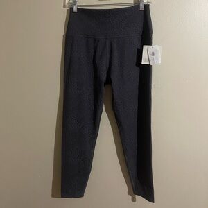 Beyond Yoga Gray Patterned Leggings Size Large NWT